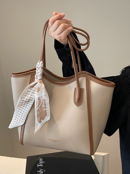 Premium Elegant Tote Handbag - Image 2