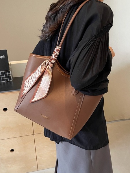Premium Elegant Tote Handbag - Image 5