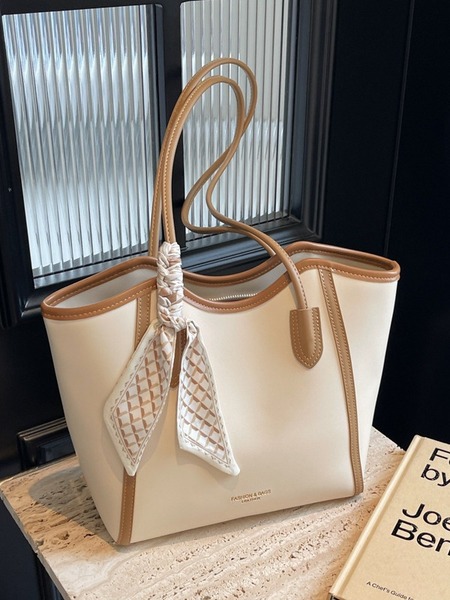 Premium Elegant Tote Handbag - Image 3